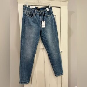 Women’s slim fit jeans